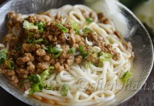 素椒杂酱面
